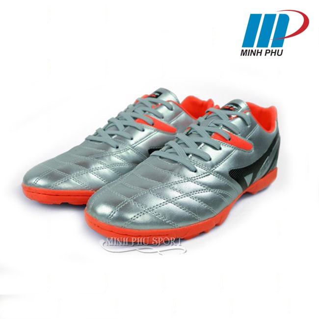 giày bóng đá EBET 16910 màu bạc
